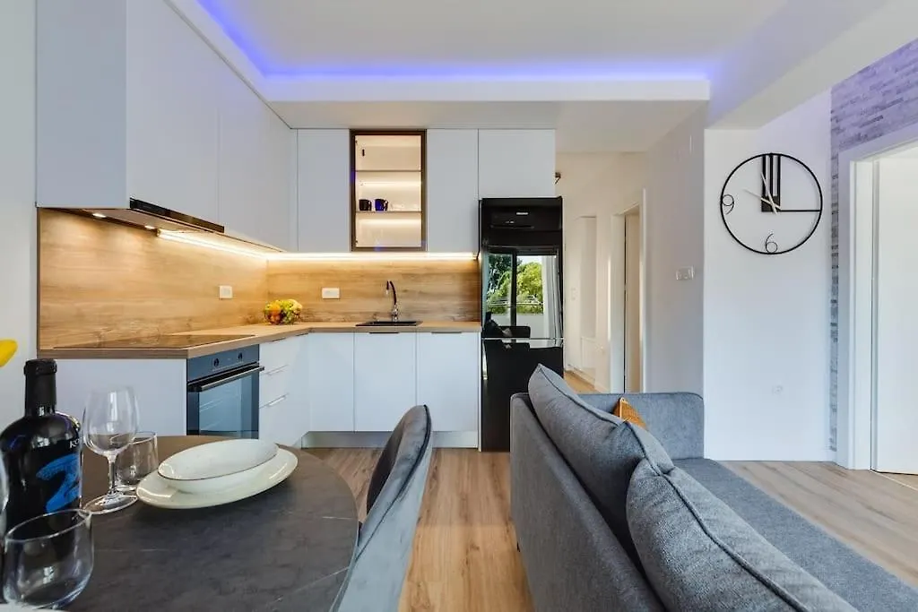 Apartman Eni Zadar 0*,  Croacia